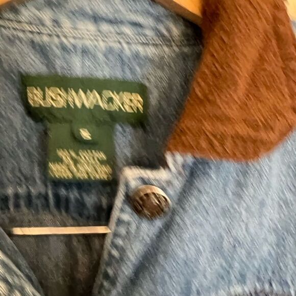 Vintage women’s Bushwacker denim shirt. Size Small. - Picture 3 of 8